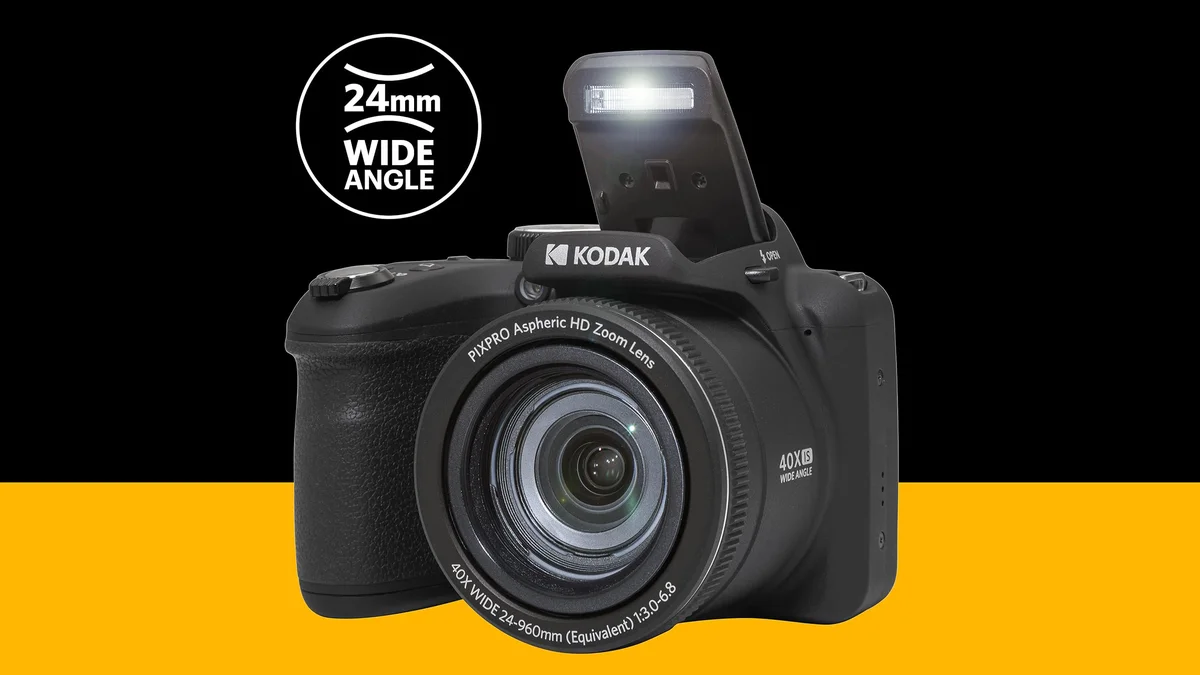 KODAK PIXPRO AZ405-BK camera angled view