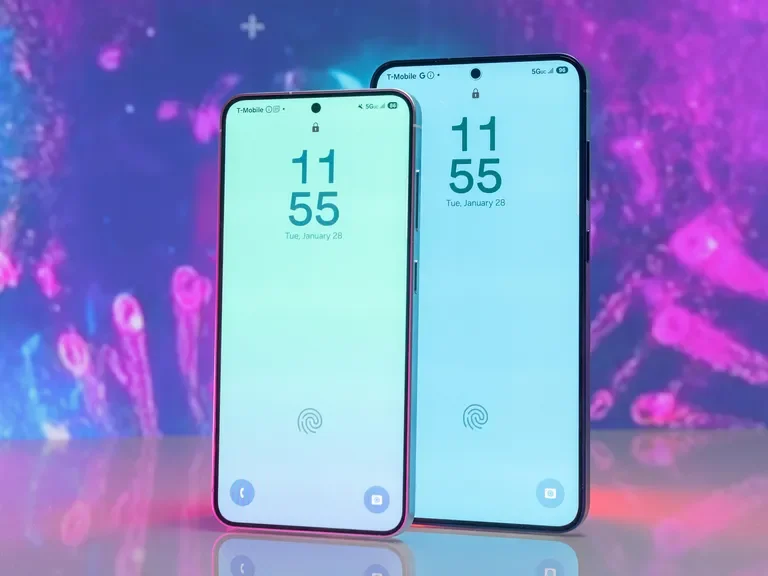 Samsung Galaxy S25 and S25 Plus side by side